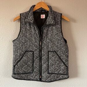 Wanna B Black White Herringbone Zip Up Quilted Puffer Vest Women's Size Small